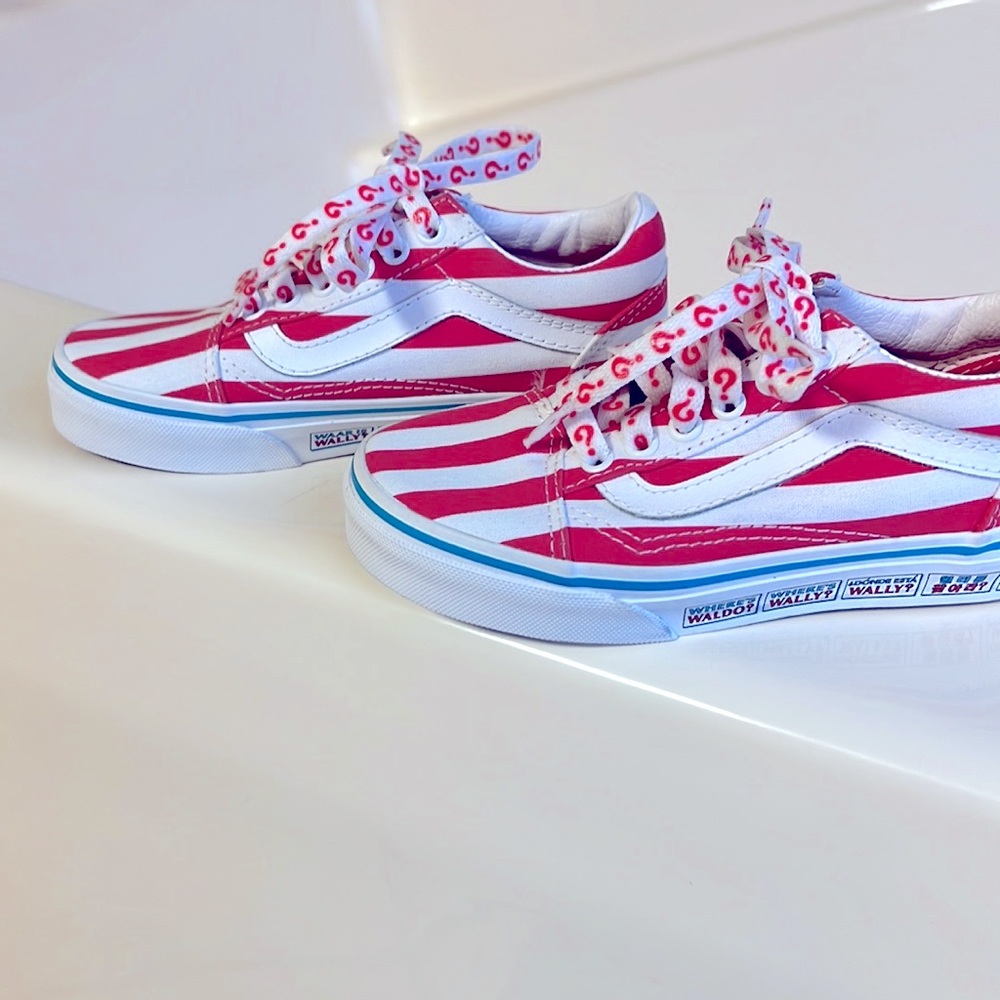 VANS Where’s Waldo? Size 12.5
